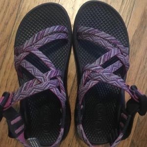 Kids purple Chacos